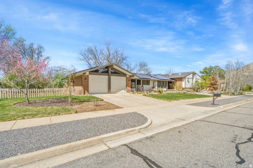 796 NANCY DR South Ogden, UT 84403