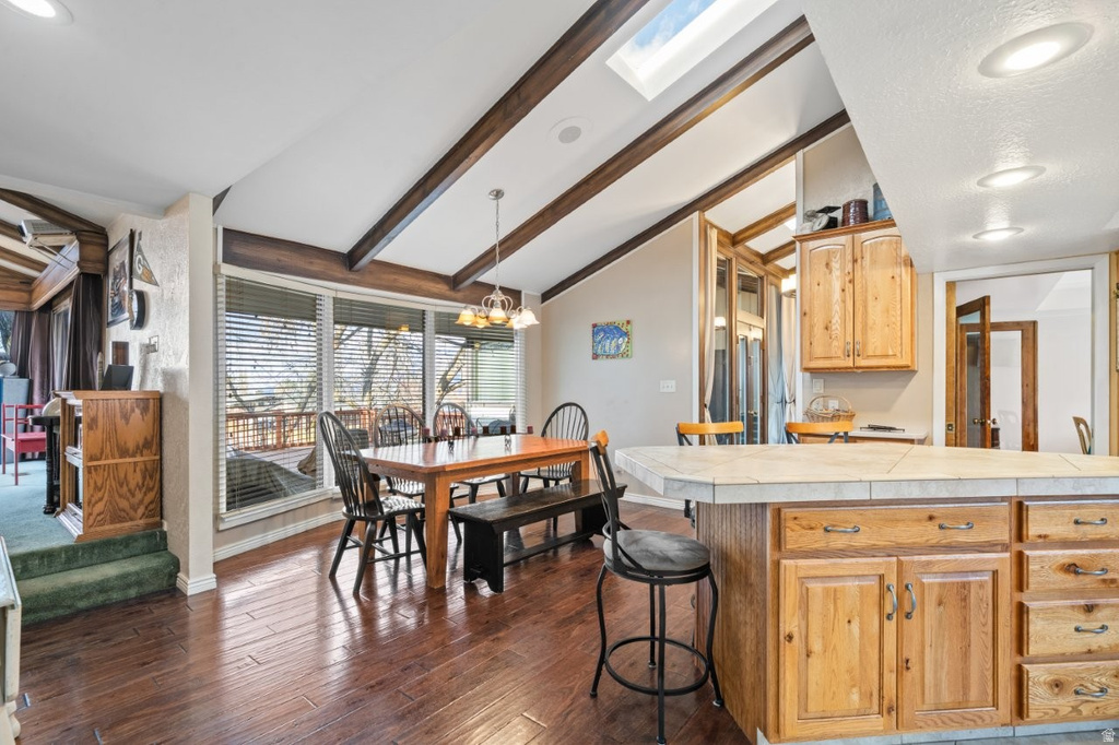 796 NANCY DR South Ogden, UT 84403