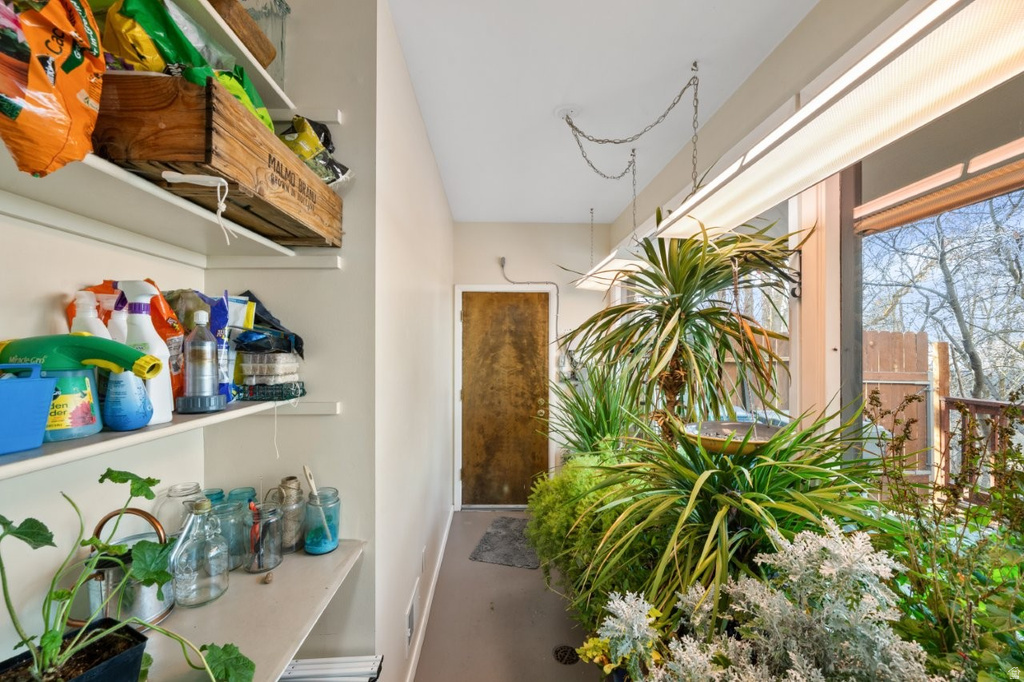 796 NANCY DR South Ogden, UT 84403