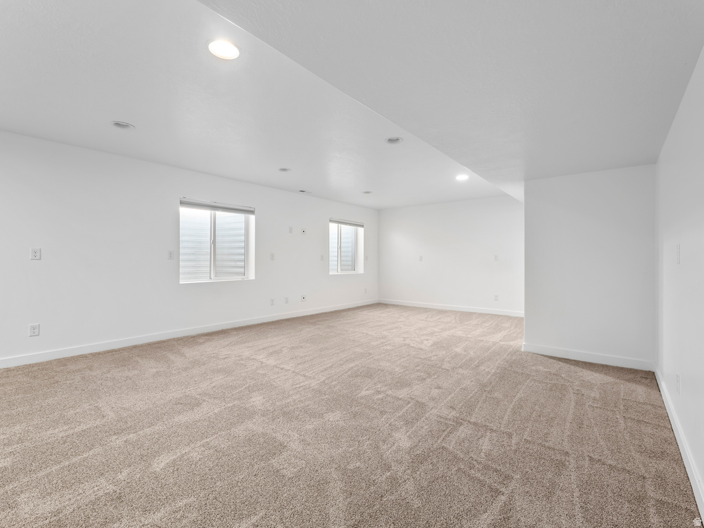 1077 S RED BARN VIEW DR Santaquin, UT 84655