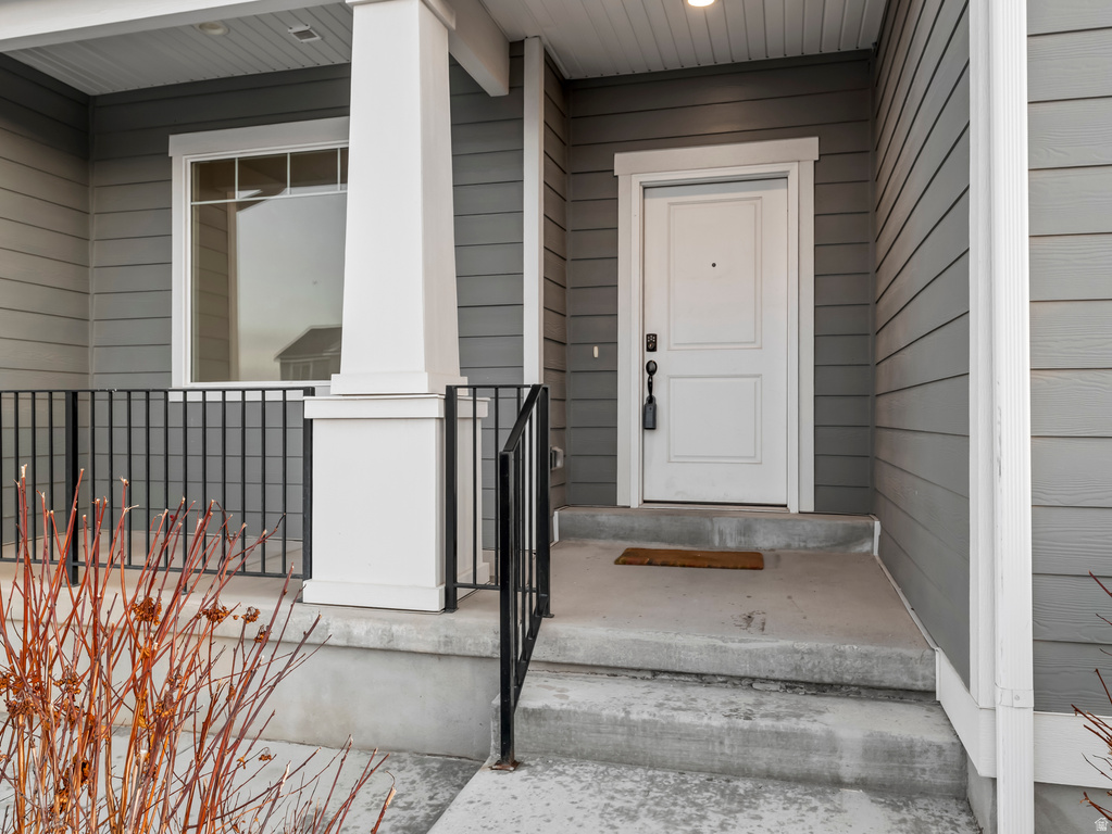 1077 S RED BARN VIEW DR Santaquin, UT 84655