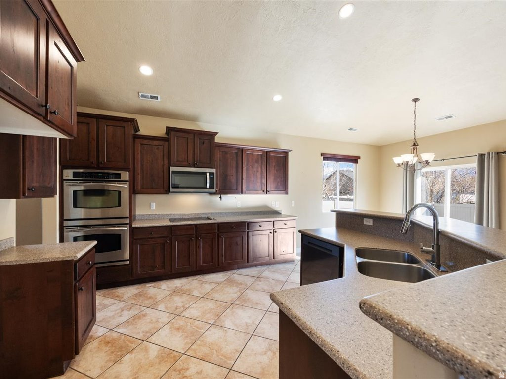 1579 S 740 E Lehi, UT 84043