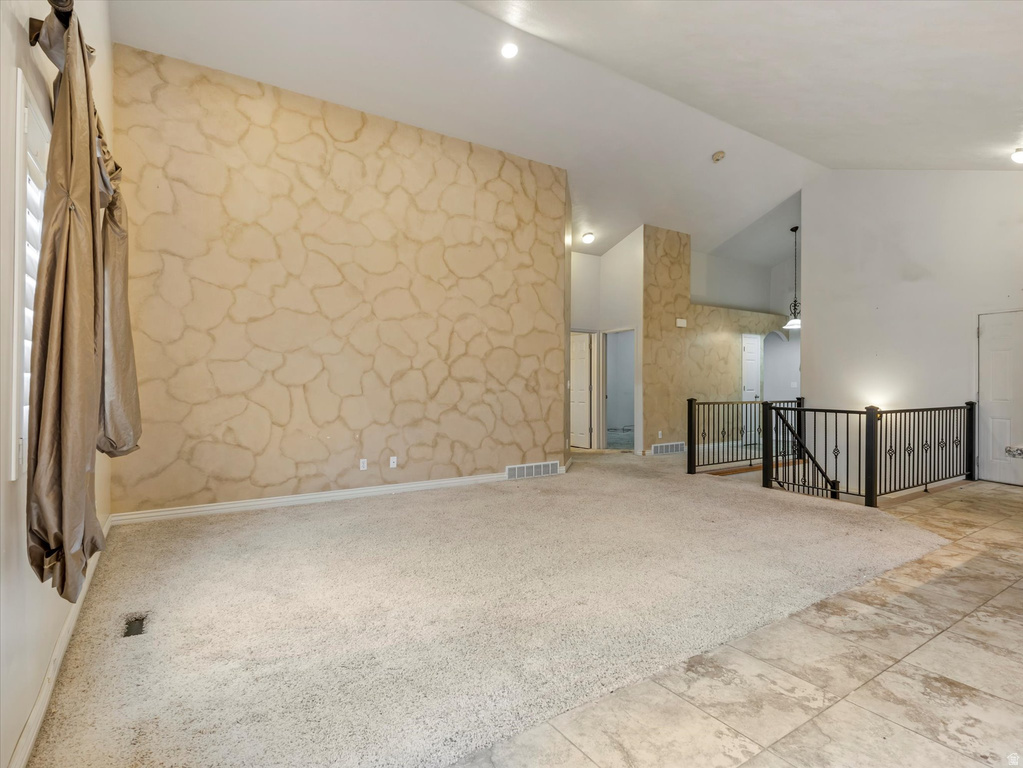 464 E WINCHESTER DR Stansbury Park, UT 84074