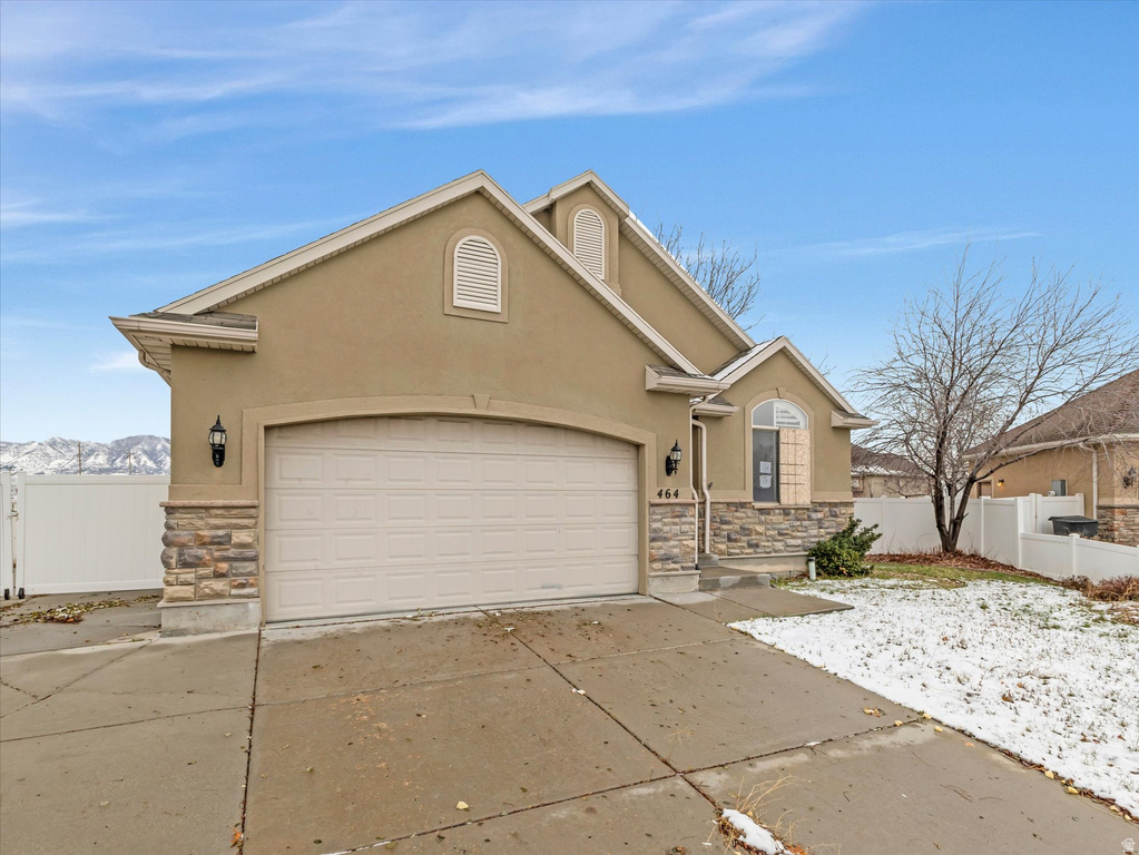 464 E WINCHESTER DR Stansbury Park, UT 84074