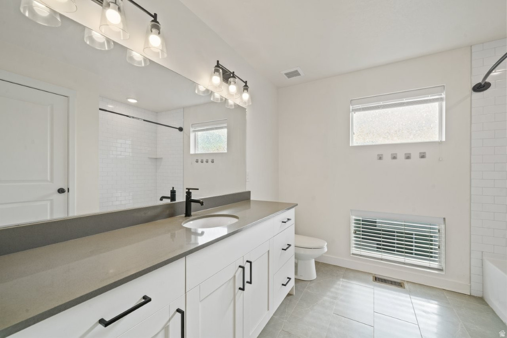 70 E WEEKES WAY Clearfield, UT 84015