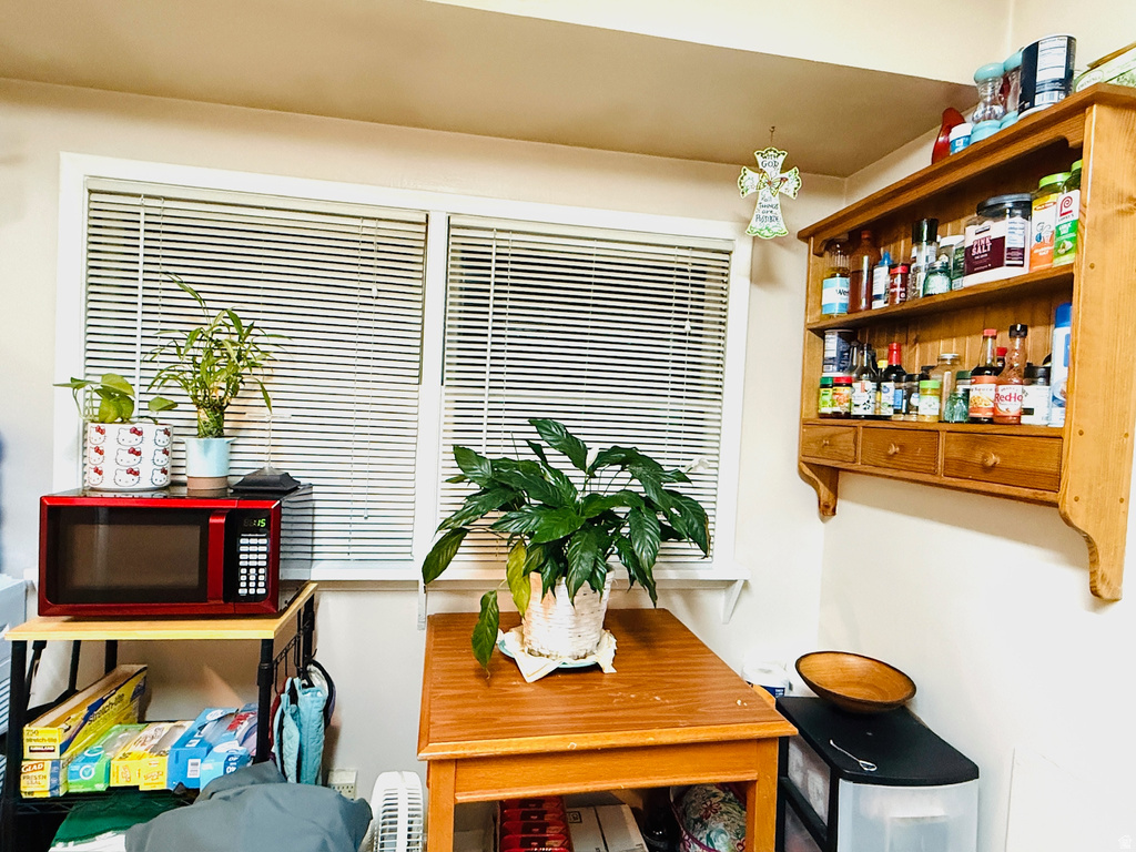 5315 S 1950 W Roy, UT 84067