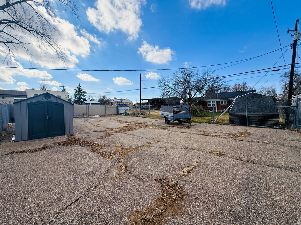 5315 S 1950 W Roy, UT 84067