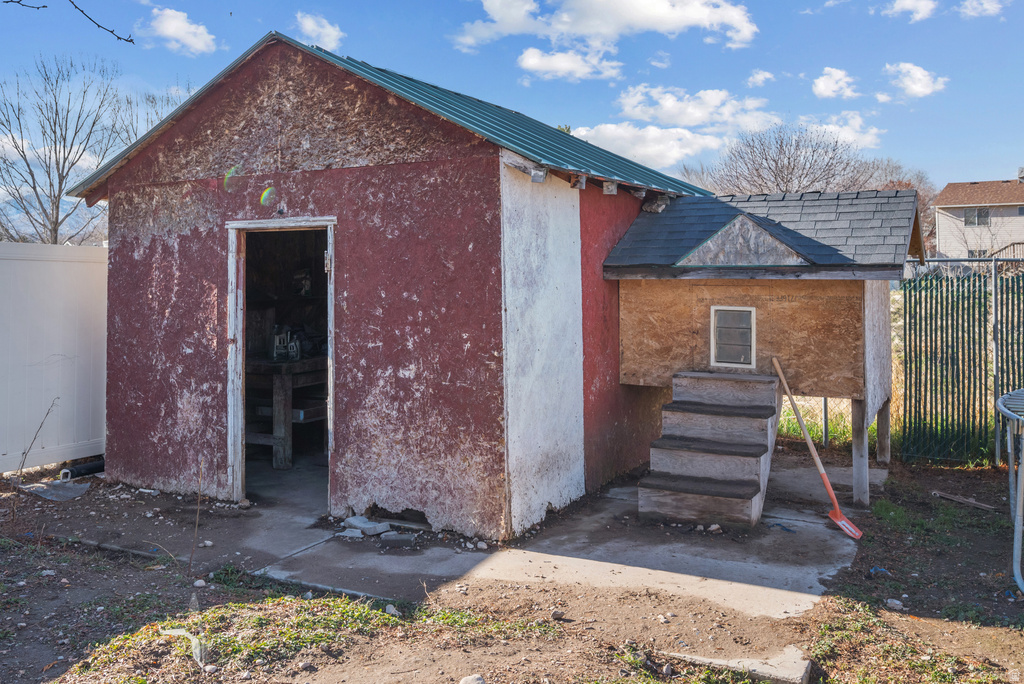 5828 S SALEM AVE Kearns, UT 84118