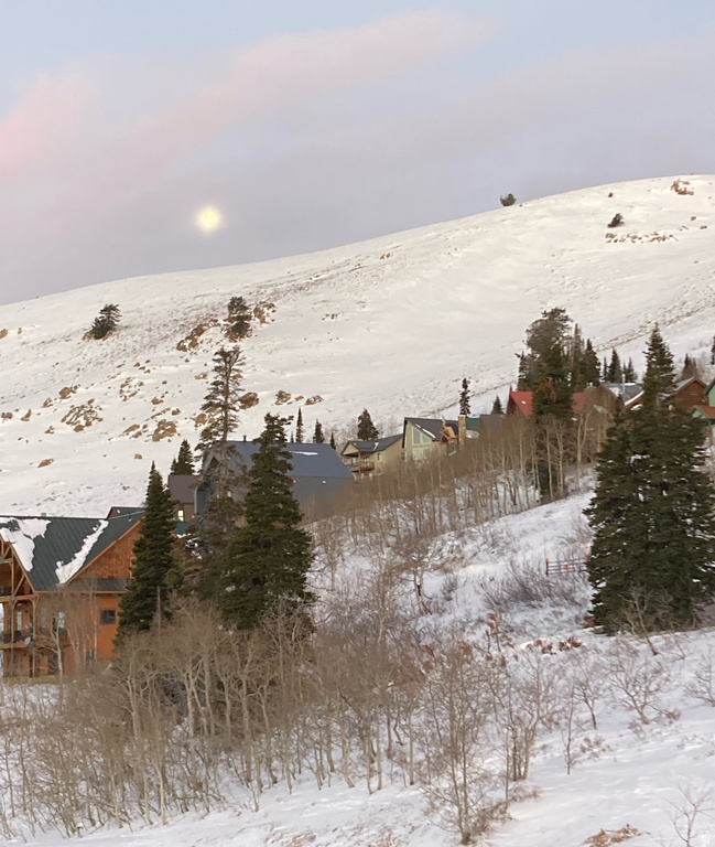 6825 E 6675 N Eden, UT 84310