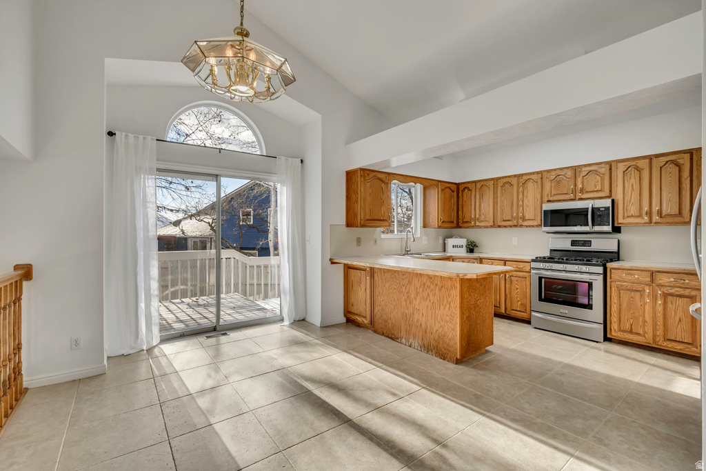 1712 E 2800 N Layton, UT 84040