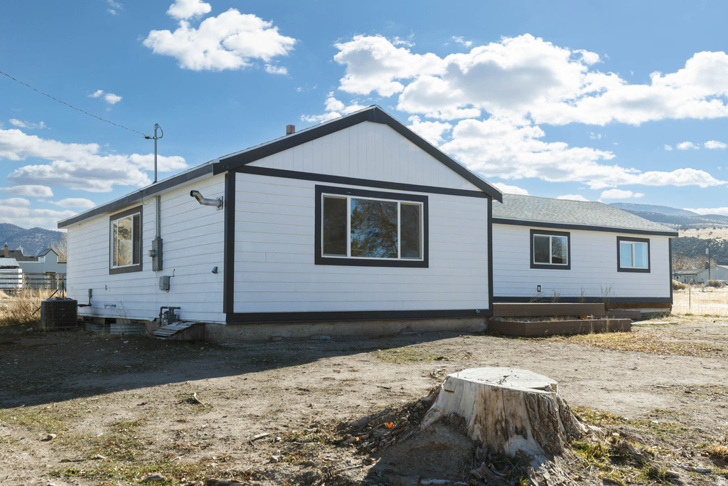 62 N 100 W Mayfield, UT 84643