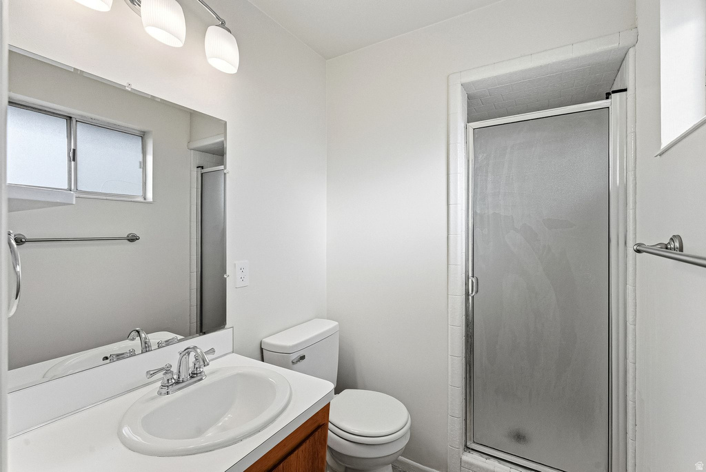 200 COBBLE CREEK RD North Salt Lake, UT 84054