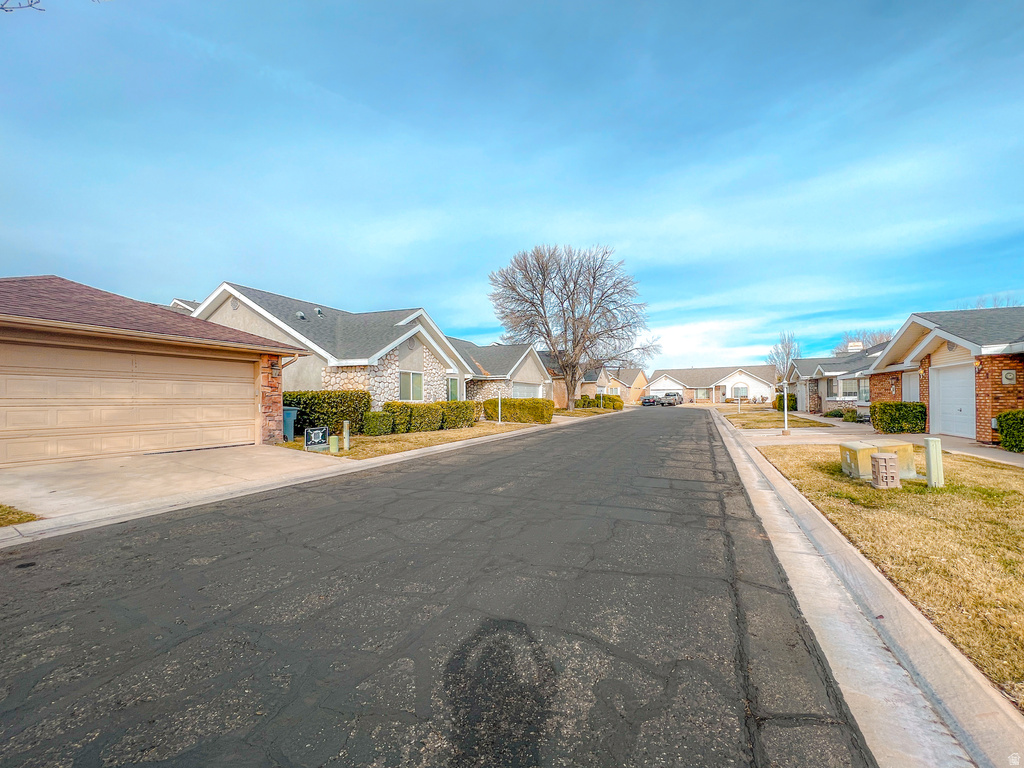 2051 W CANYON VIEW DR St George, UT 84770