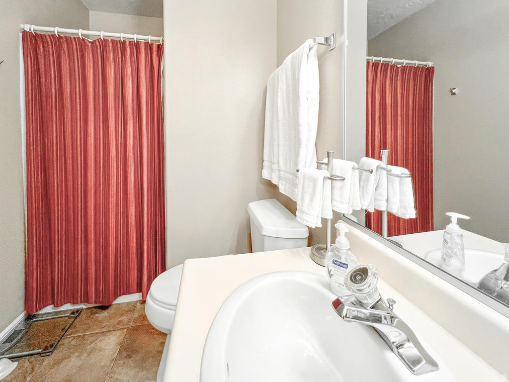 2051 W CANYON VIEW DR St George, UT 84770