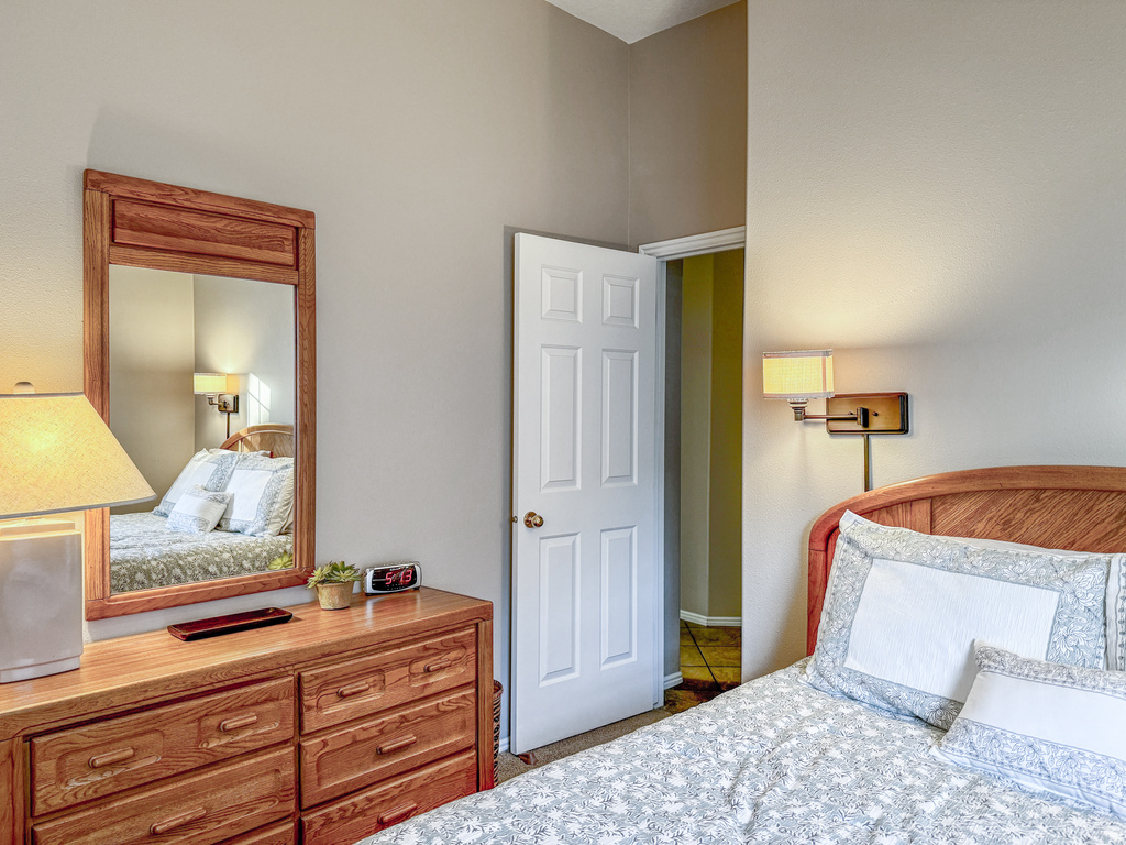 2051 W CANYON VIEW DR St George, UT 84770