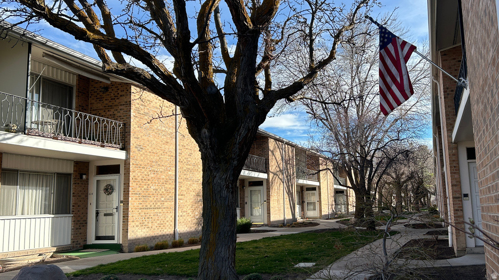 760 E THREE FOUNTAINS DR #110 Murray, UT 84107