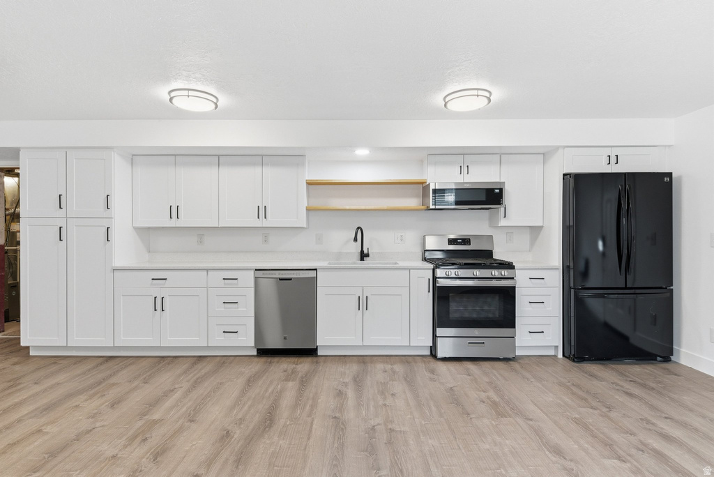 1884 TOWN AND COUNTRY RD Springville, UT 84663