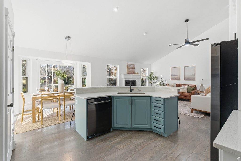 1884 TOWN AND COUNTRY RD Springville, UT 84663