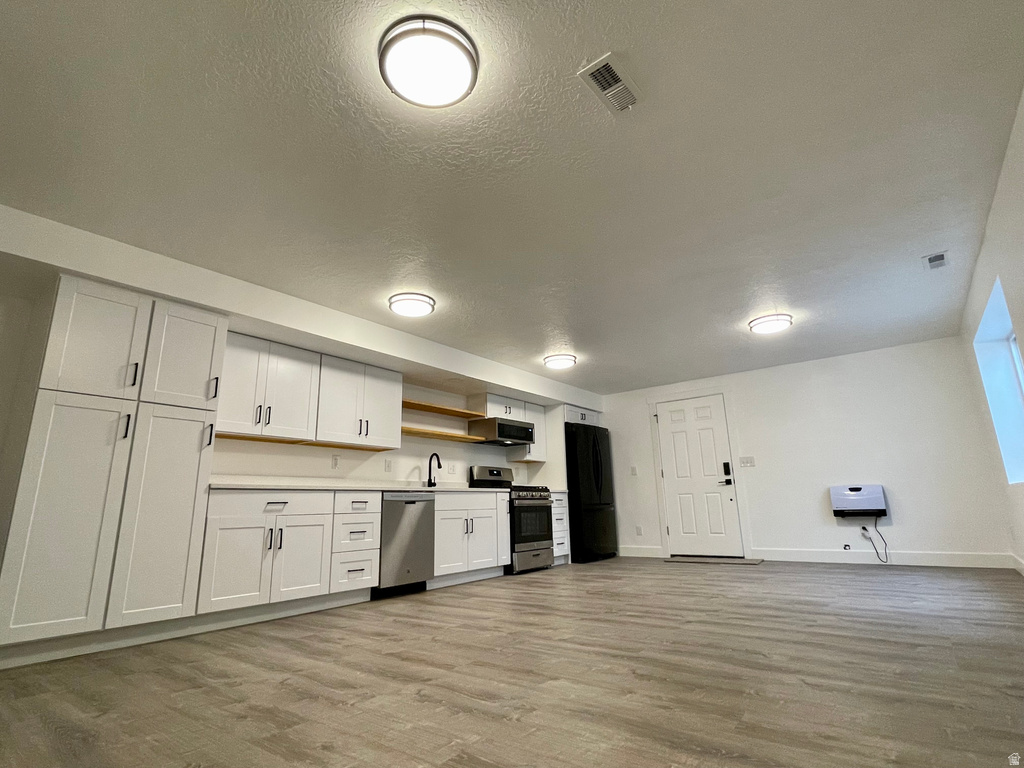 1884 TOWN AND COUNTRY RD Springville, UT 84663