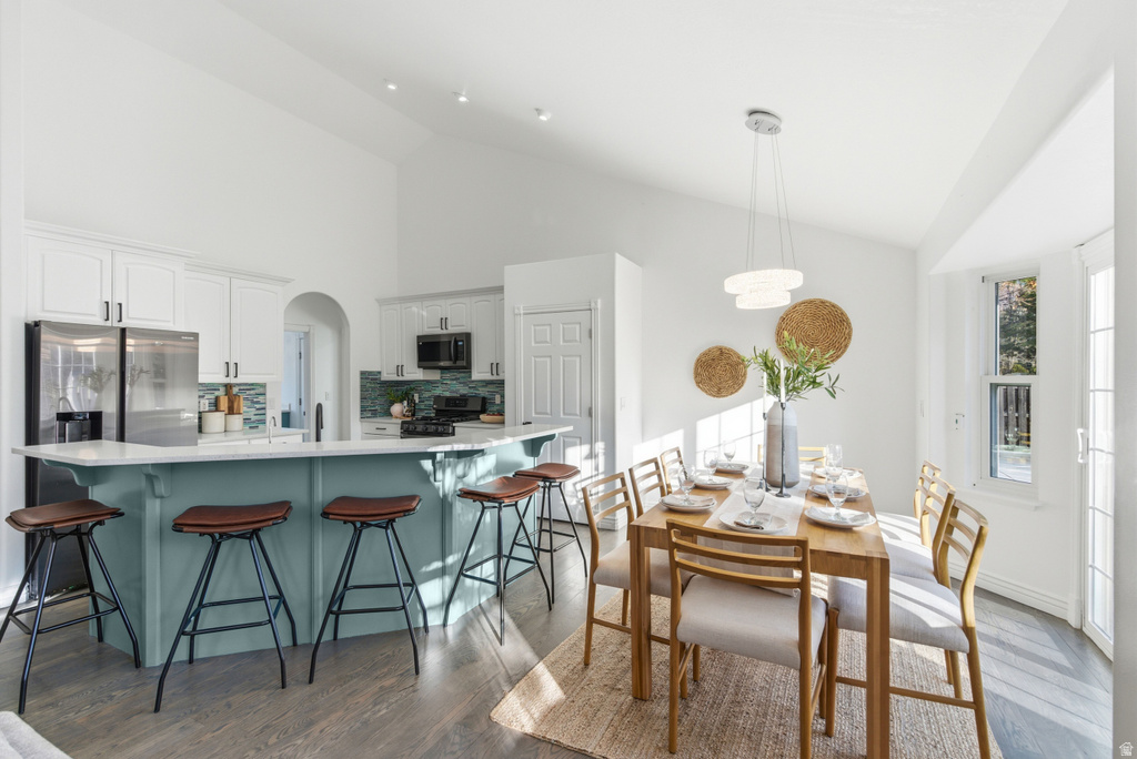 1884 TOWN AND COUNTRY RD Springville, UT 84663