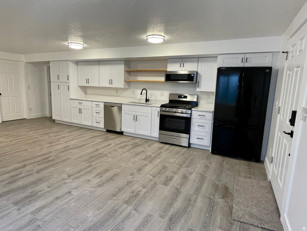 1884 TOWN AND COUNTRY RD Springville, UT 84663