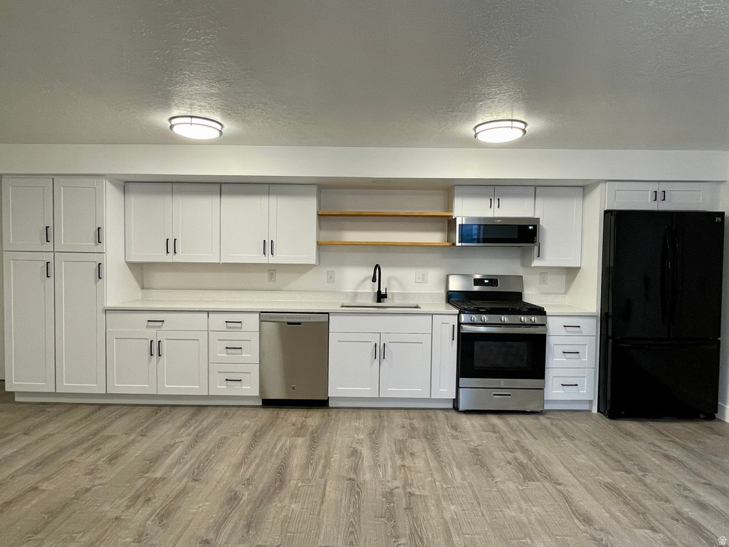 1884 TOWN AND COUNTRY RD Springville, UT 84663