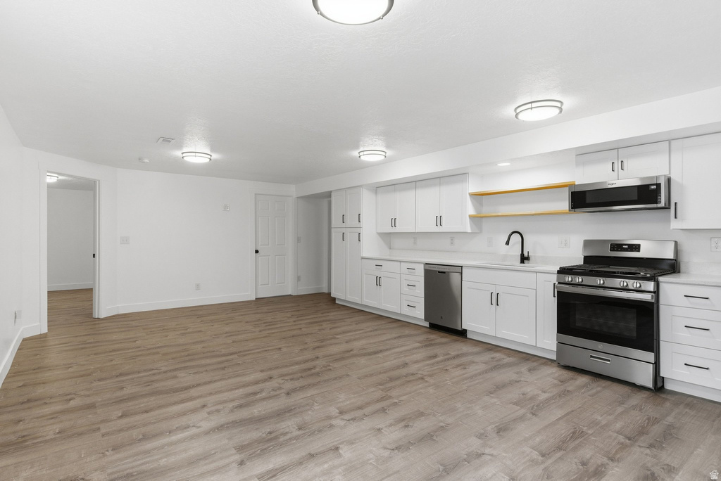 1884 TOWN AND COUNTRY RD Springville, UT 84663