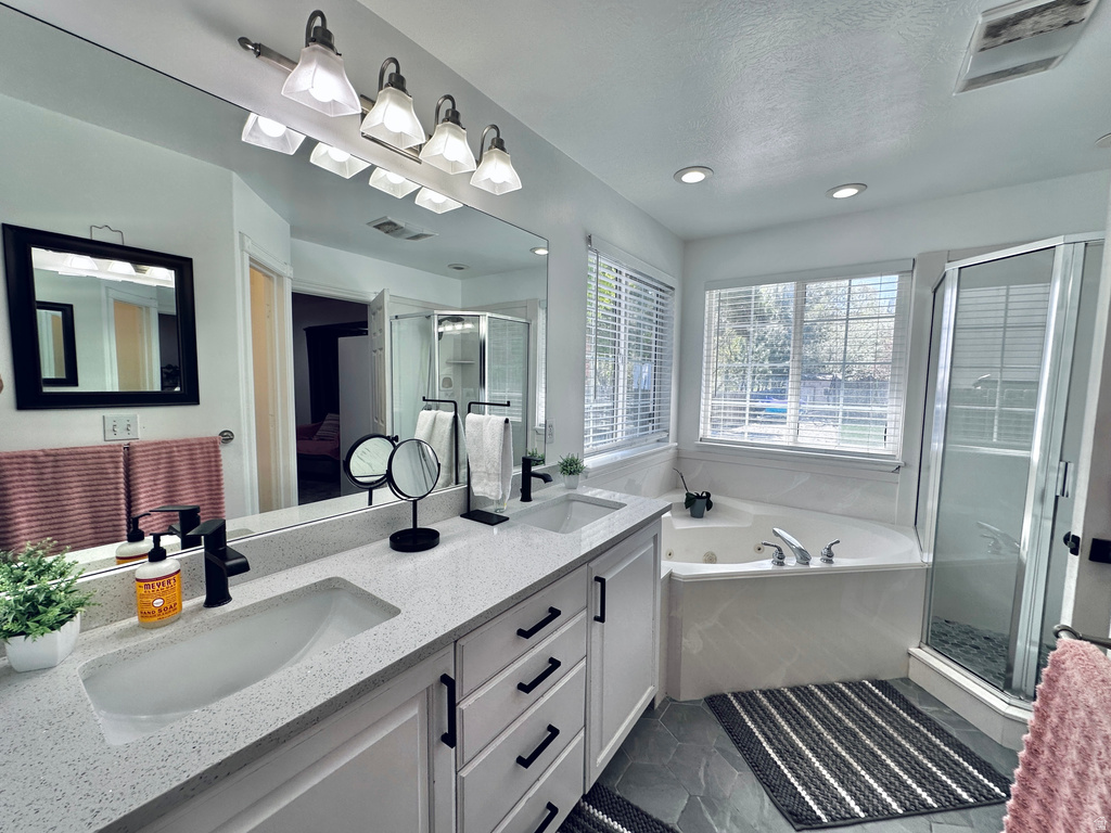 1884 TOWN AND COUNTRY RD Springville, UT 84663