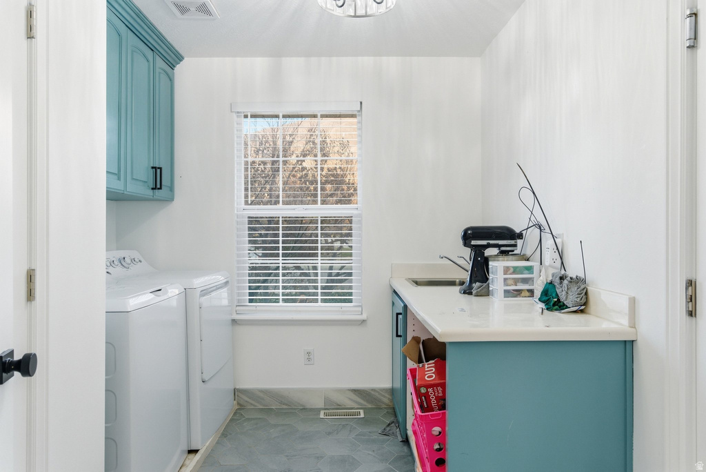 1884 TOWN AND COUNTRY RD Springville, UT 84663