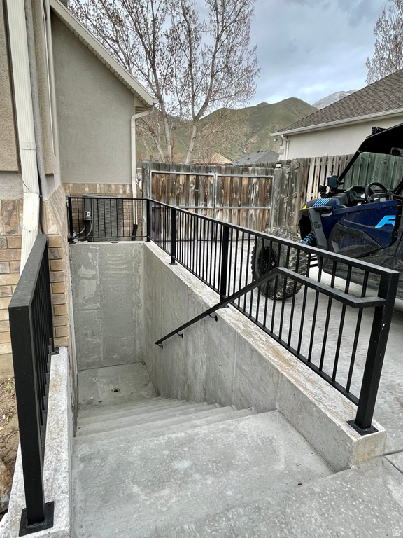 1884 TOWN AND COUNTRY RD Springville, UT 84663