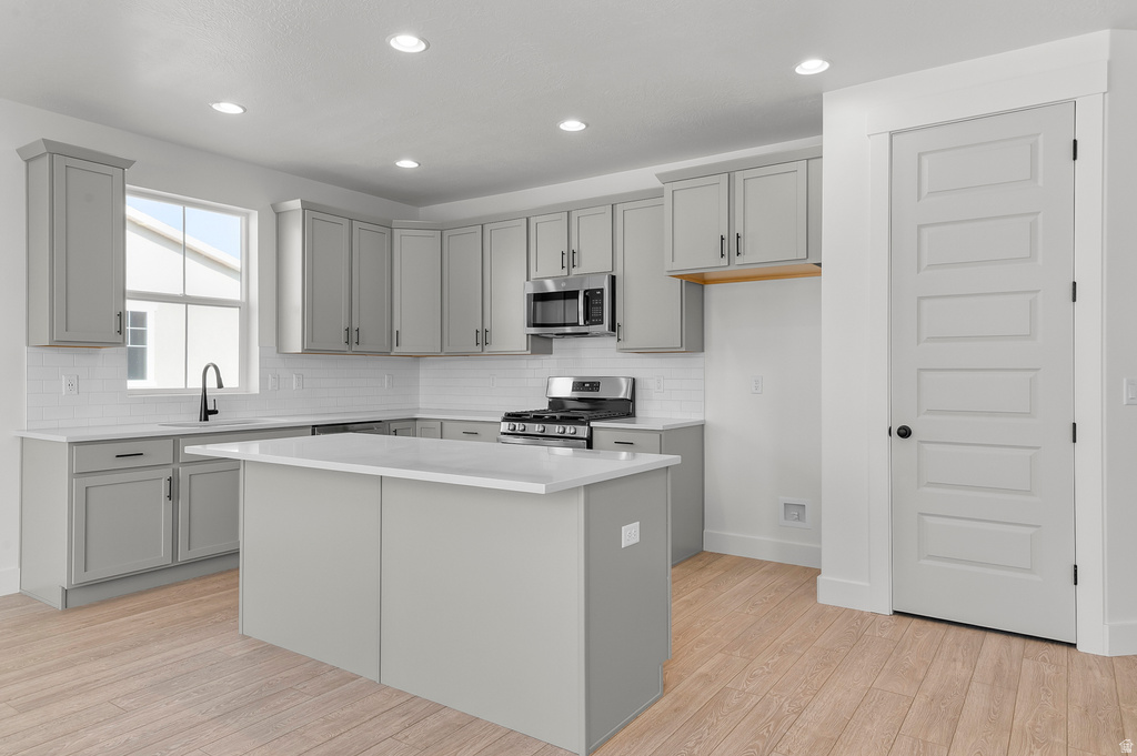 3036 W 2600 N Clinton, UT 84015