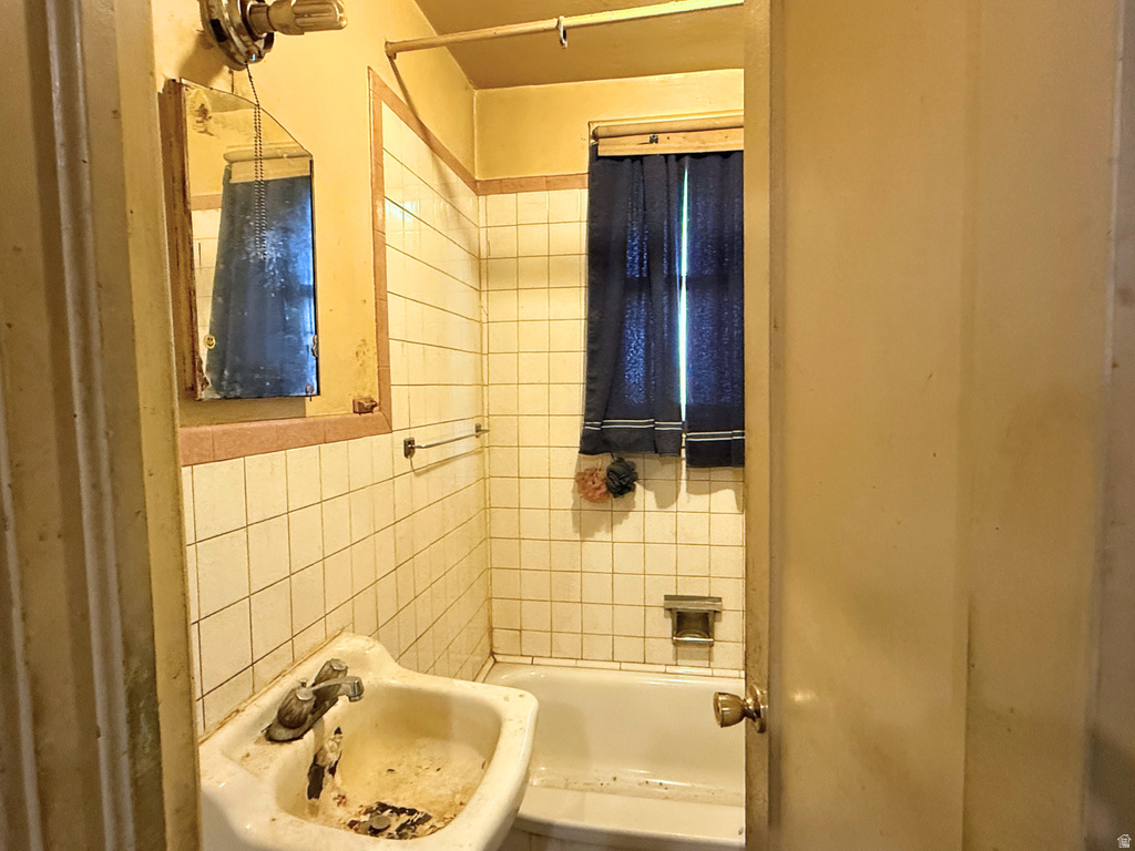 3831 ORCHARD AVE Ogden, UT 84403