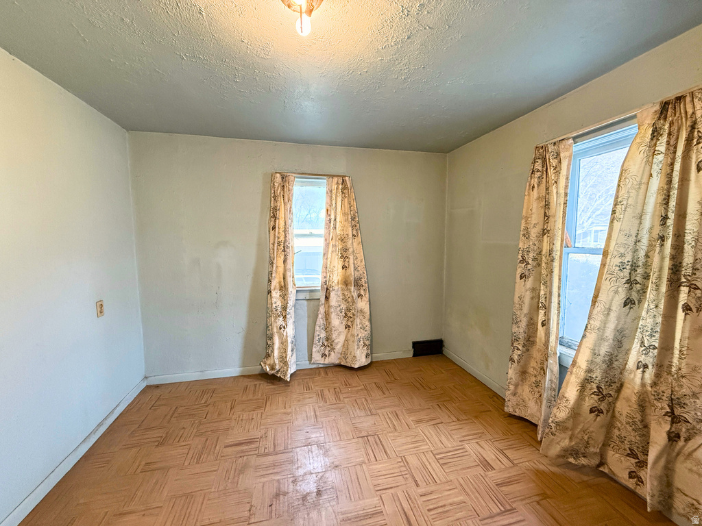 3831 ORCHARD AVE Ogden, UT 84403