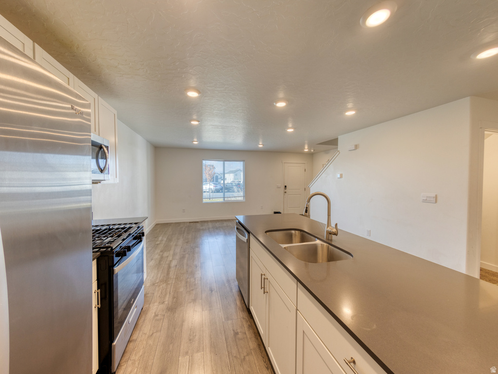 458 N TRIDENT DR Saratoga Springs, UT 84045