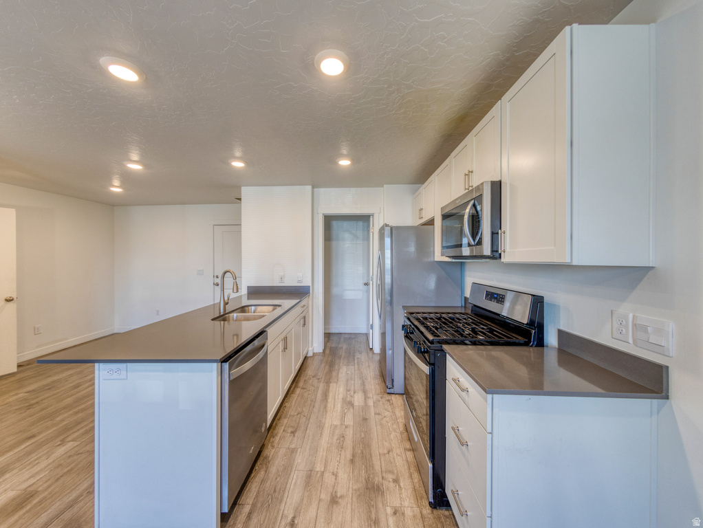 458 N TRIDENT DR Saratoga Springs, UT 84045