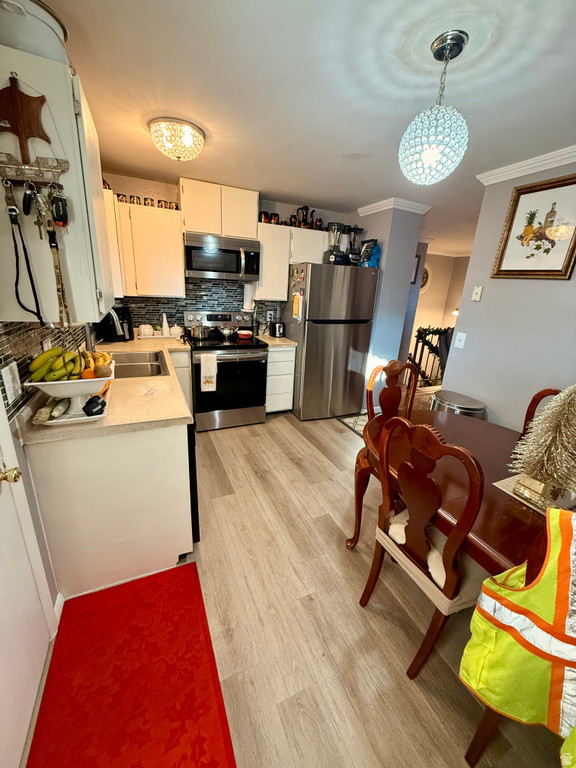 3048 S 7785 W Magna, UT 84044