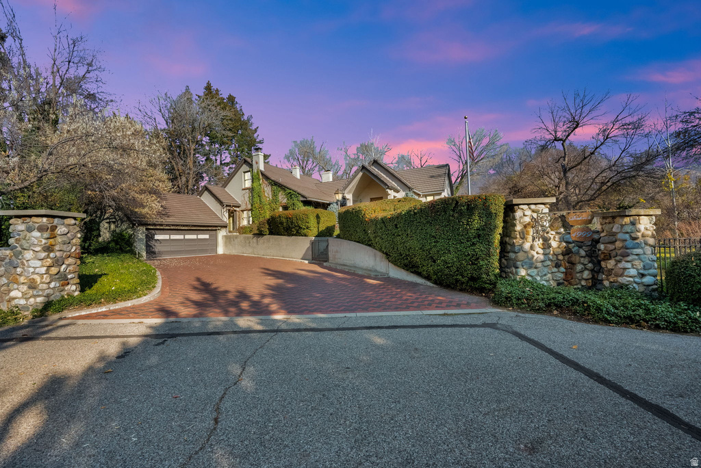 4999 S FAIRBROOK LN Holladay, UT 84117