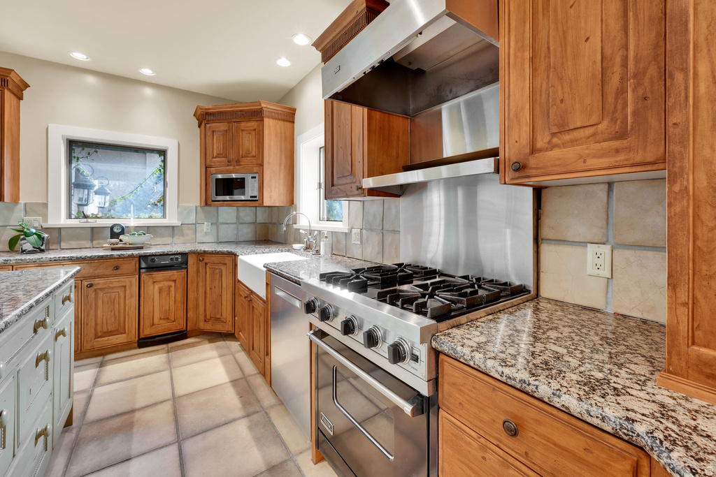 4999 S FAIRBROOK LN Holladay, UT 84117