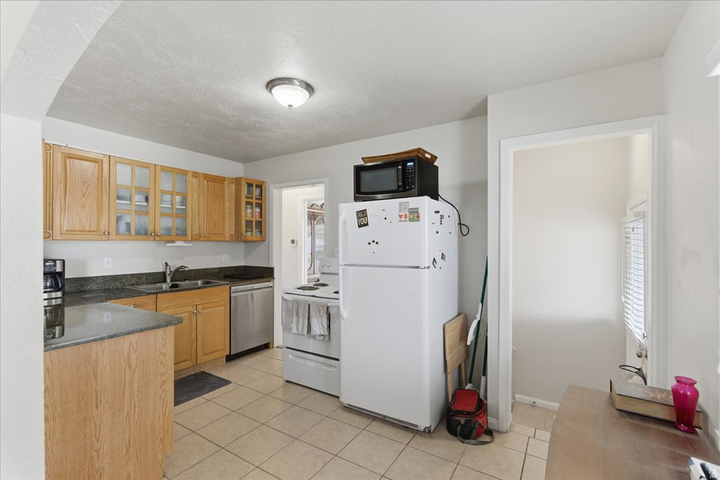 3231 S KATHERINE DR Magna, UT 84044