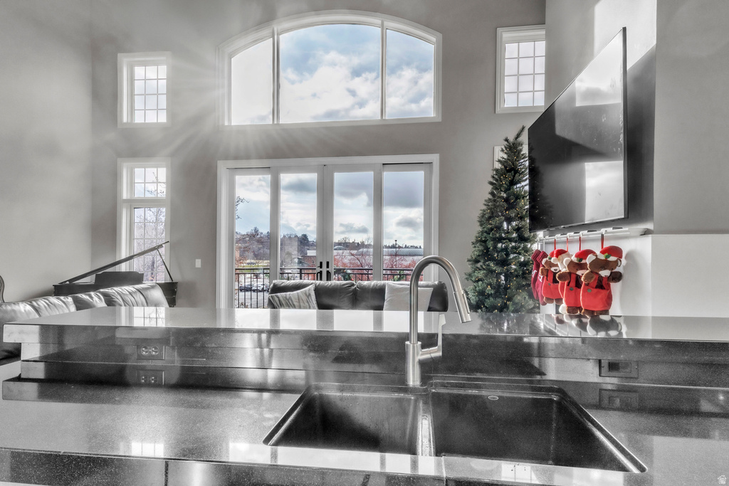 5013 N EDGEWOOD DR. Provo, UT 84604