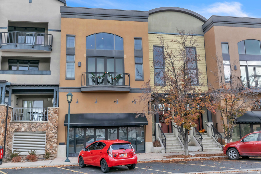 5013 N EDGEWOOD DR. Provo, UT 84604