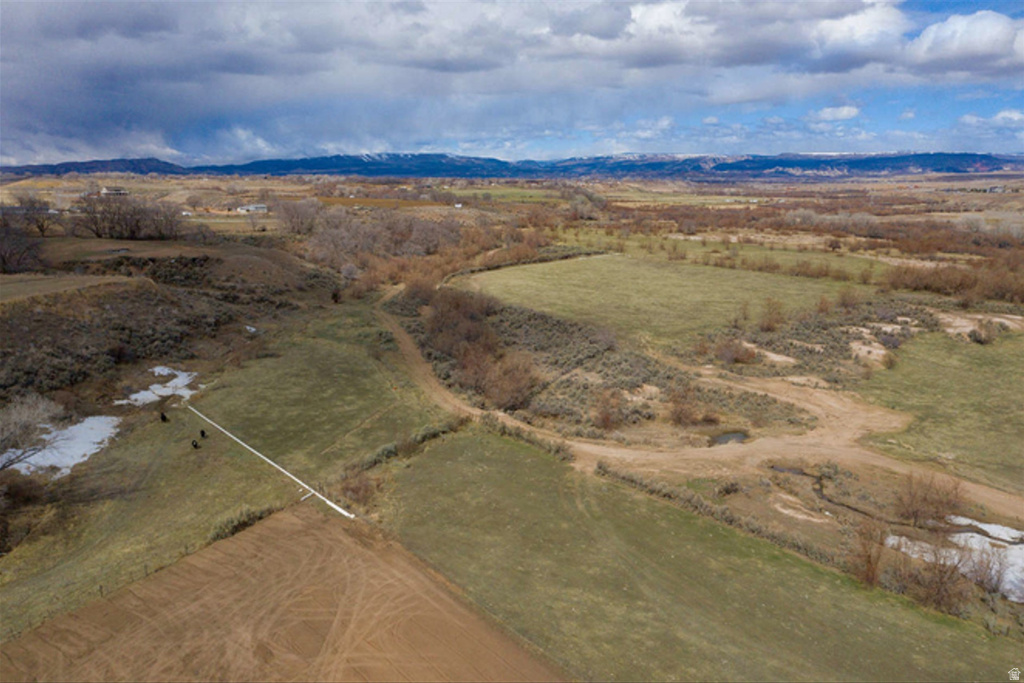 3203 S 4000 E Vernal, UT 84078