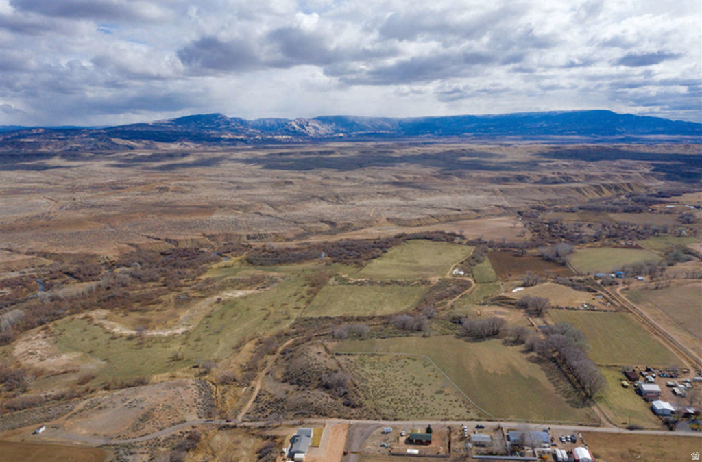 3203 S 4000 E Vernal, UT 84078