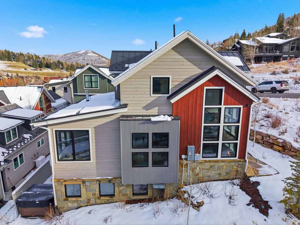 611 ROSSIE HILL DR Park City, UT 84060