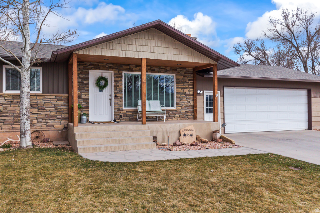 79 S 250 E Aurora, UT 84620