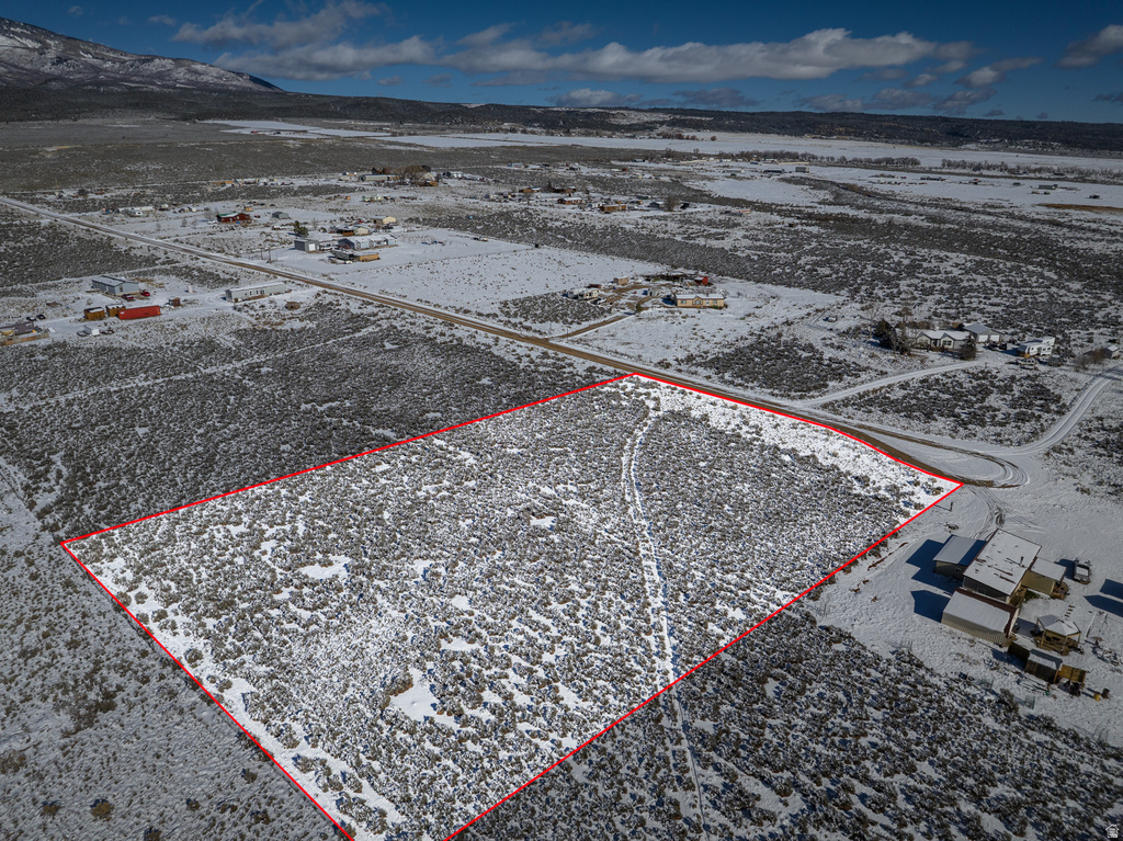 142 S BEEMAN RD La Sal, UT 84530