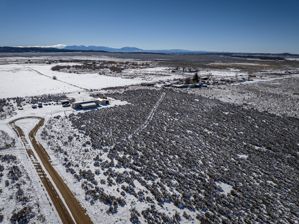 142 S BEEMAN RD La Sal, UT 84530