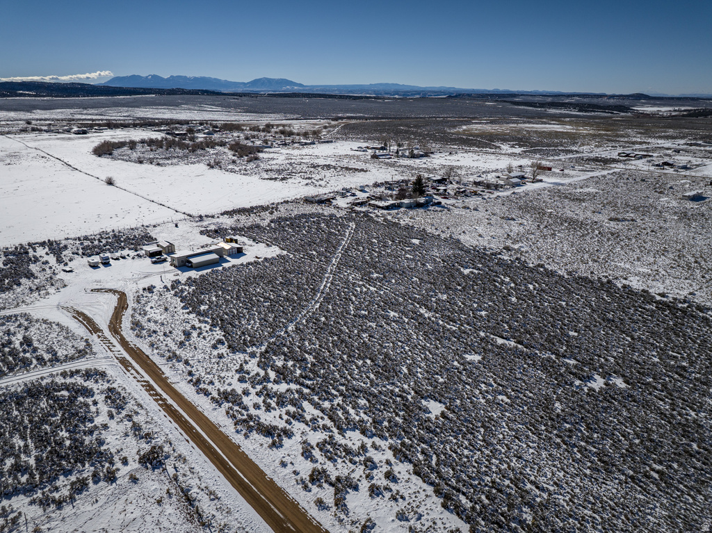 142 S BEEMAN RD La Sal, UT 84530