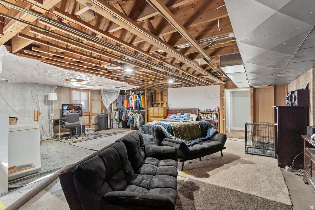 5185 S 2100 W Roy, UT 84067