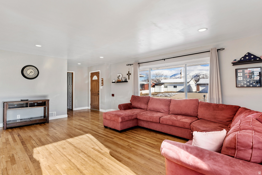 5185 S 2100 W Roy, UT 84067